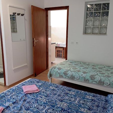 Apartments Mare Новиград Экстерьер фото